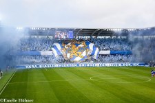 Tifo: "Våra blåvita hjärtan brinner alltid för IFK"