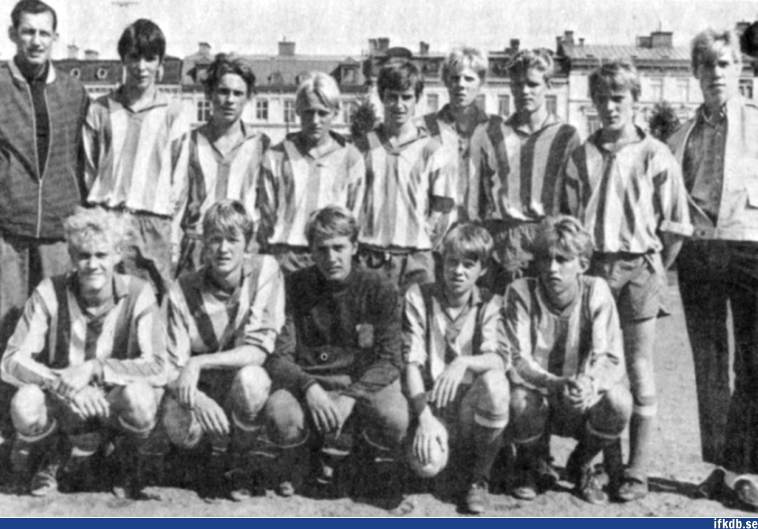 Stående fr. v: Rune Kjellman, Stefan Arvidsson, Kent Lindeborg, Torgny Johansson, Stefan Karlsson, Göran Hjelm, Bengt Olsson, Kenne Algebäck, Håkan Kjellström. Knästående fr. v: Lars Larsson, Lars Mellqvist, Kjell Lidman, Nisse Söderlund, Jan Niklasson.