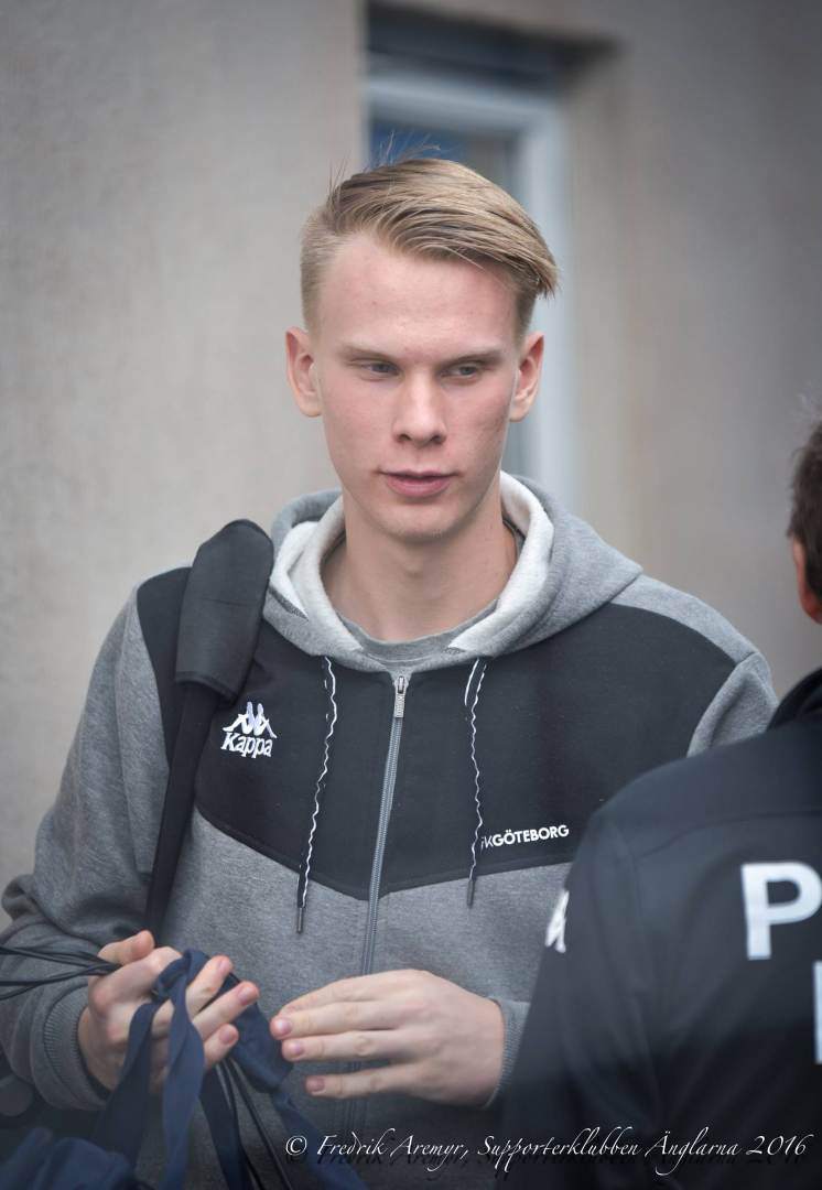 Pontus Dahlberg i samband med bortamatchen mot Falkenbergs FF 2016.