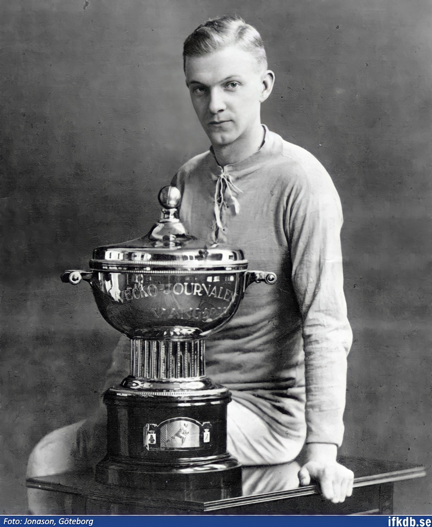 Karl Olsson med Veckojournalens vandringspris.