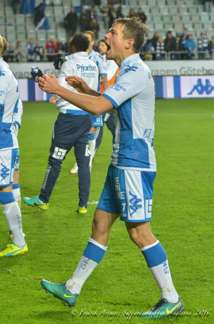Mads Albæk i samband med hammamatchen mot AIK 2016.