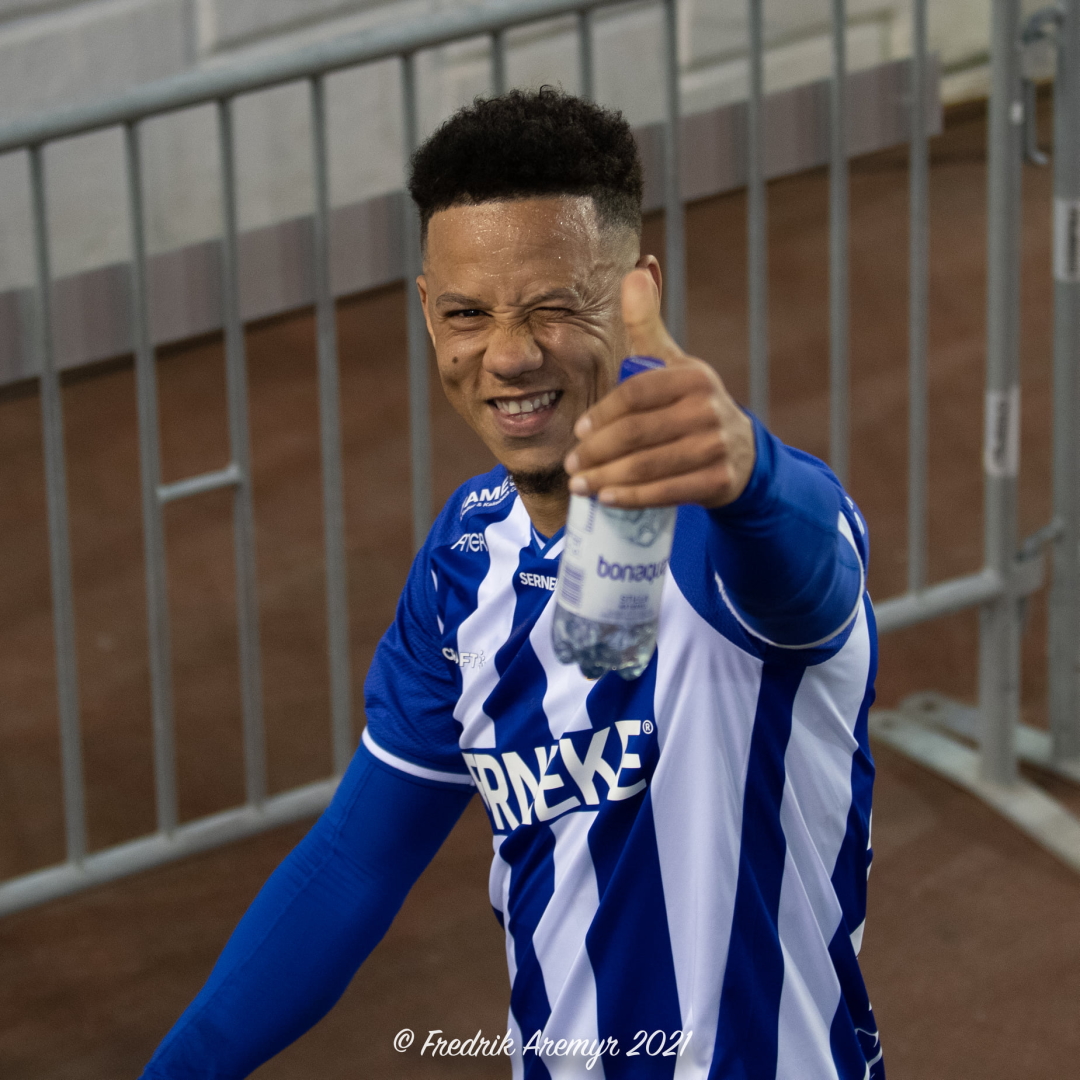 Tobias Sana i samband med hemmamatchen mot AIK 2021.