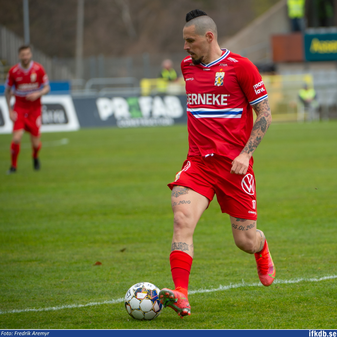 Marek Hamšík i samband med bortamatchen mot Halmstads BK 2021.